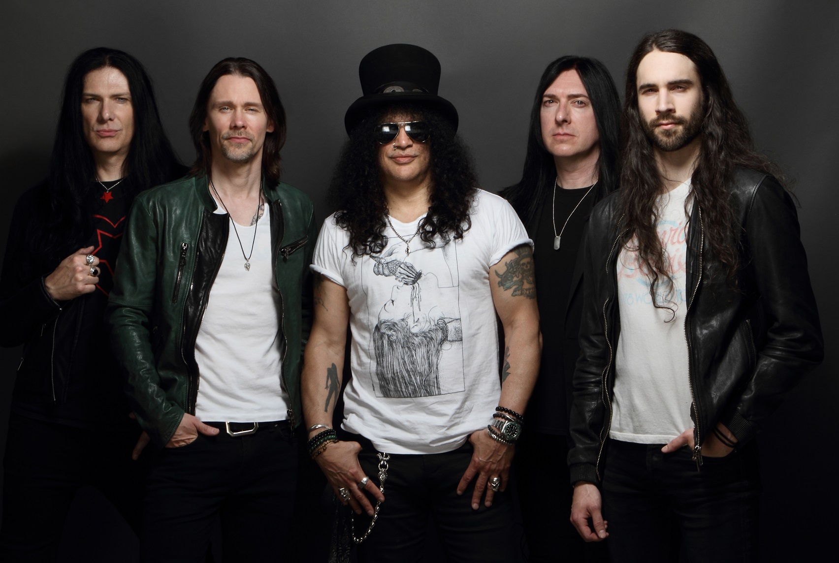 Slash announces world tour dates with Myles Kennedy & The Conspirators