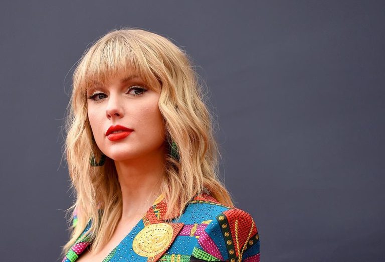 taylor-swift-to-debut-new-single-from-the-vault-soundvapors